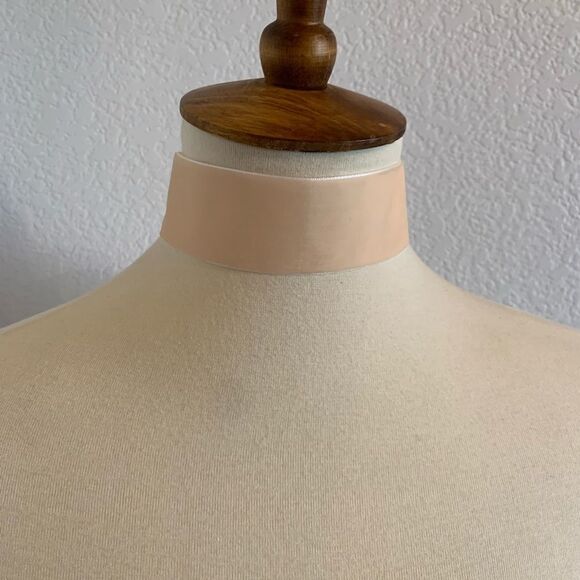 BOGO! Pale Peach Velvet Choker Necklace Boho Goth - Picture 2 of 7